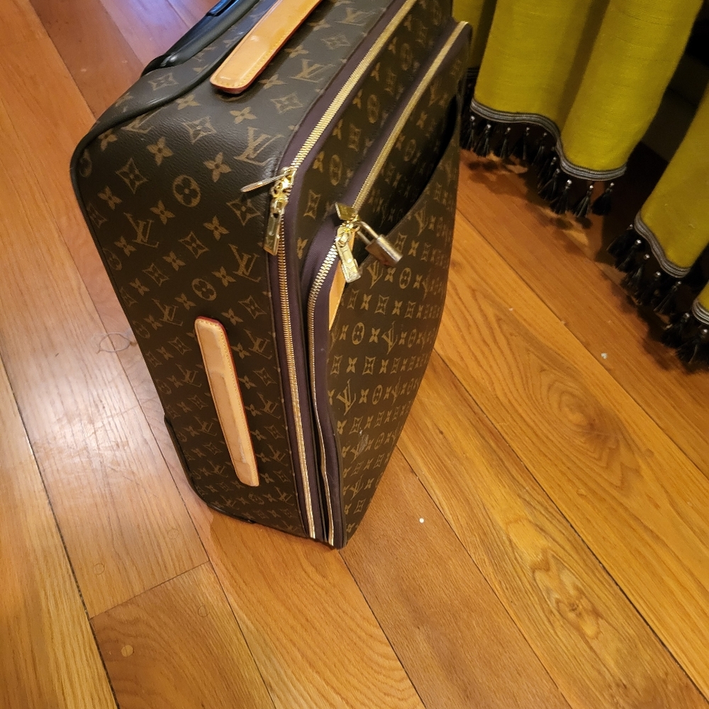 Louis Vuitton  Pegase carry on